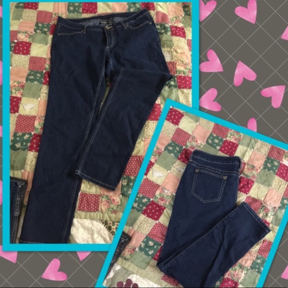Skinny jeans dark washed